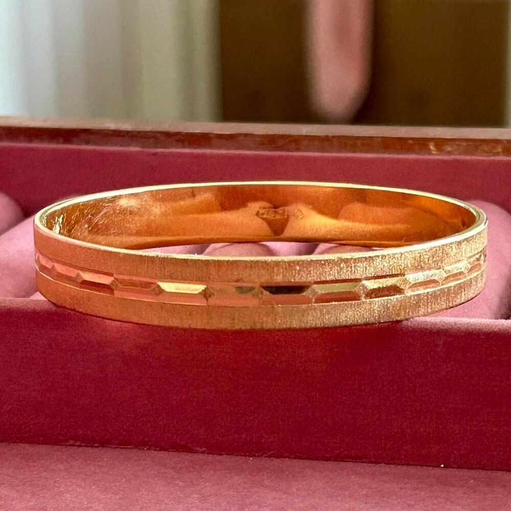 Monet Vintage Gold Tone Bangle Bracelet